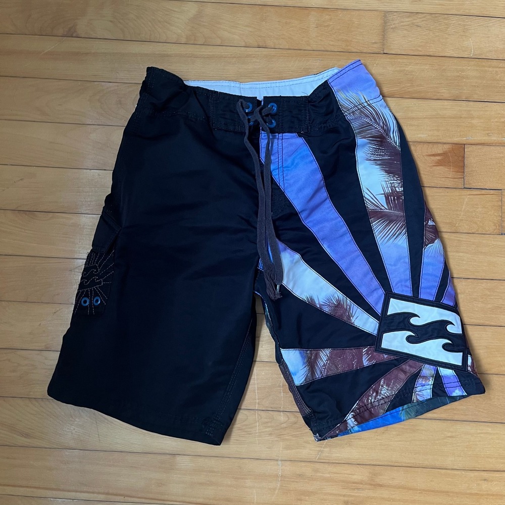 Billabong Mens Board Shorts Black Rising Sun Graphic Swim Trunks Size 26-28